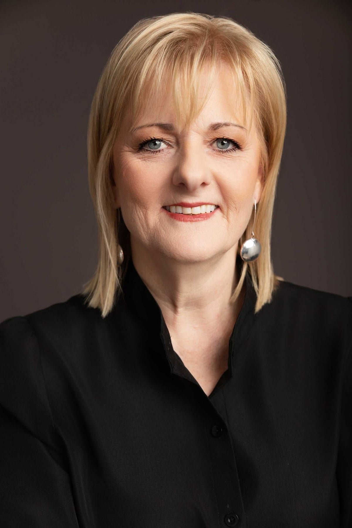 BRANDING & HEADSHOT PORTRAITS