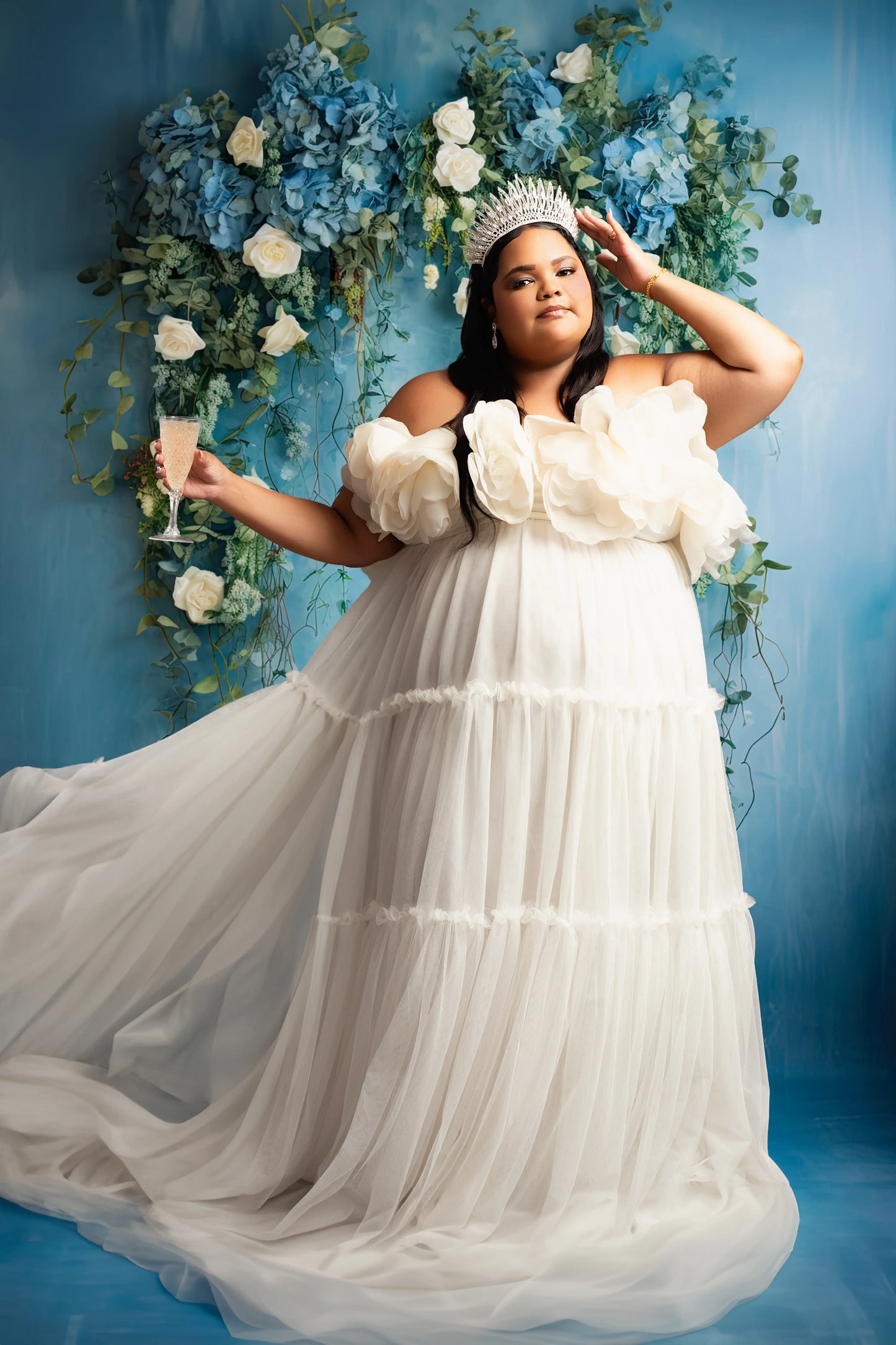 Luxury Glamour Photo Shoot (20 Images)