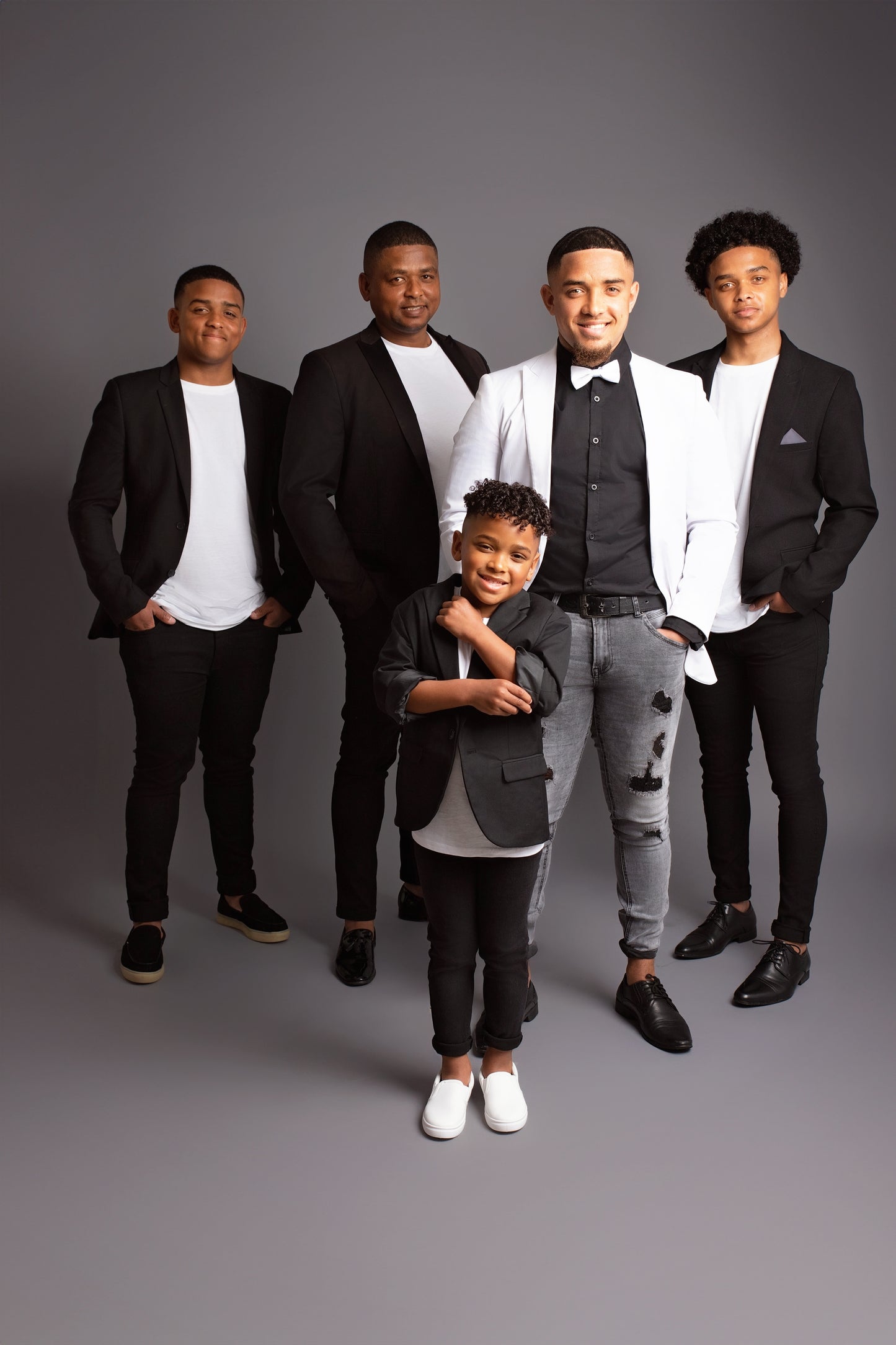 Luxury Family Photo Shoot (15 Images)