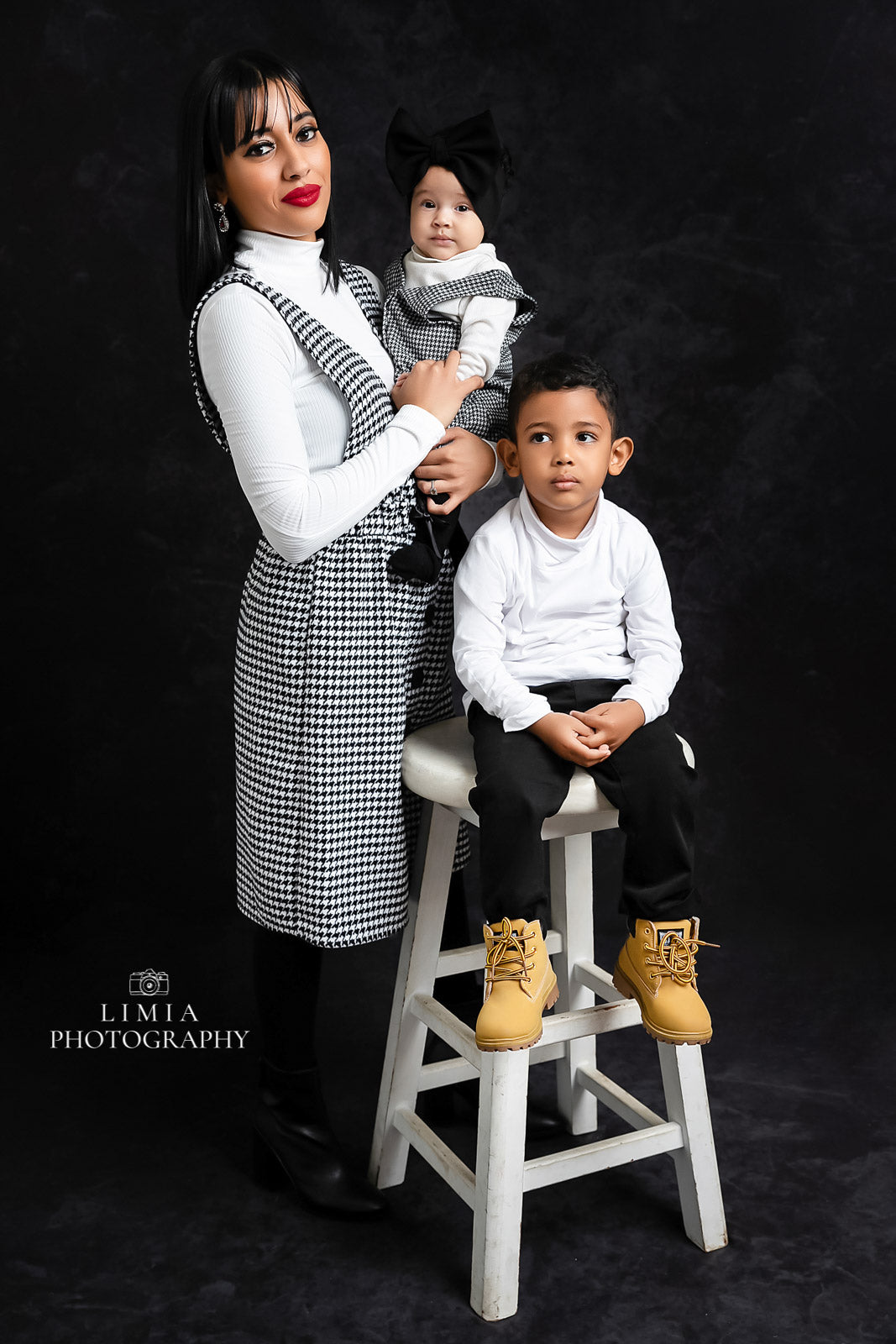 Luxury Family Photo Shoot (15 Images)