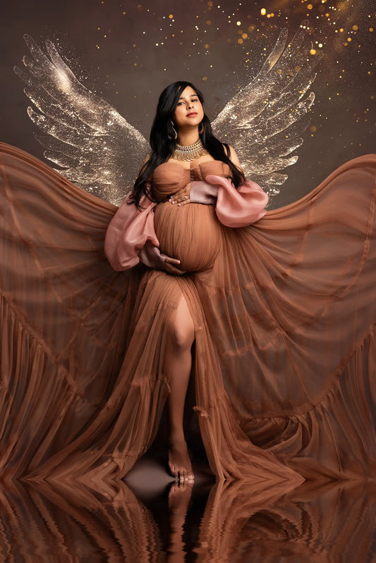 Luxury Maternity Photo Shoot (25 Images)